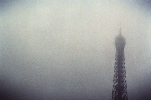 A travers la brume