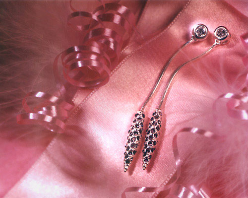 Bijou Boucle d oreille sur satin